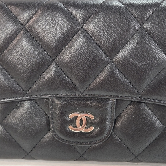 Chanel Classic CC Trifold Quilted Black Lambskin Flap Wallet - Picture 2 of 15